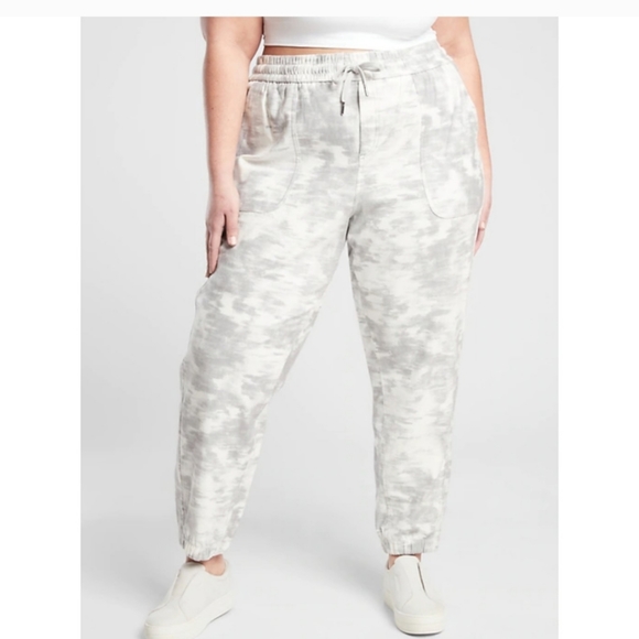 Athleta Farallon Printed Tie Dye Joggers Size small - Picture 1 of 12